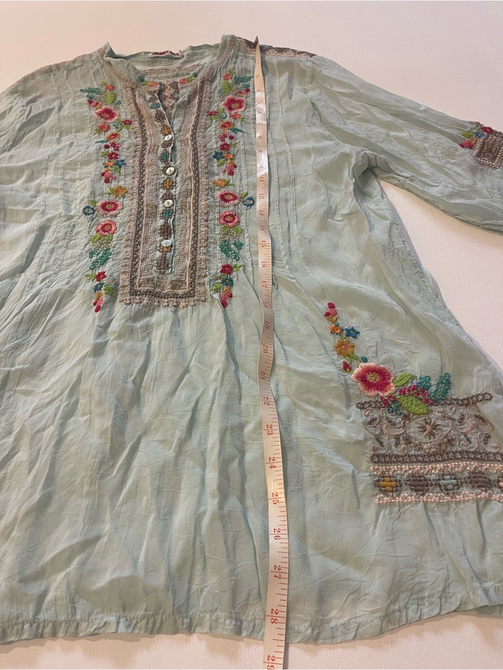 Johnny Was Floral Embroidered Boho Tunic Top M Semi Sheer Mint Cupra Rayon Luxe - Picture 16 of 16